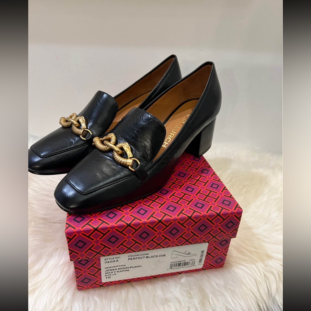 Tory Burch Black Leather Chain Detail Block Heel Pumps